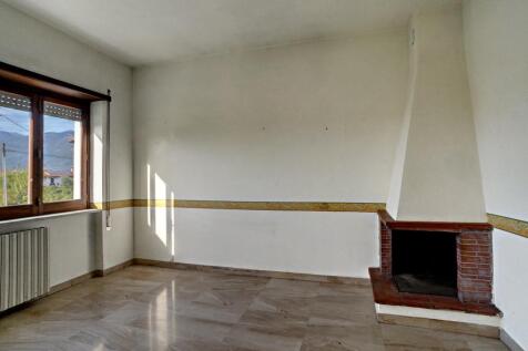 Apt. 1 Dining Room