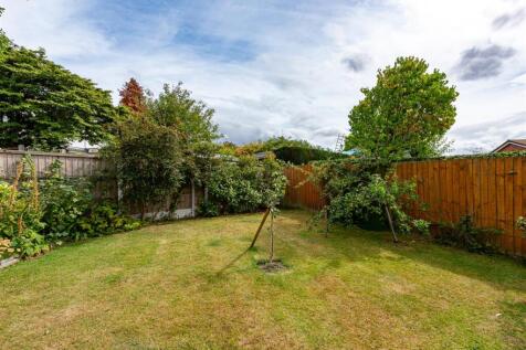 Heatherglades-garden4.jpg