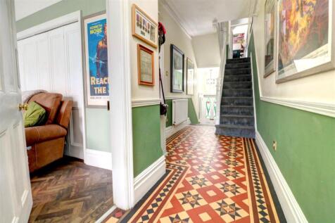 Hallway.jpg