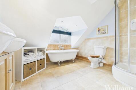 CAM04950G0-PR0108-STILL060 - Copy.jpg