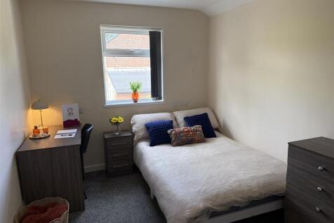 Bed 2.1.jpg