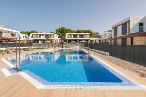 Community Pool (2)
