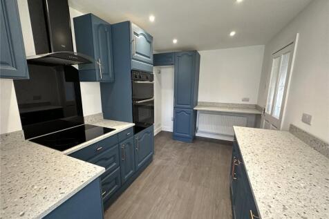 Court Farm Road, Whitchurch, Bristol, BS14 photo 4