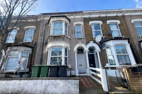 High Rd Leytonstone E11