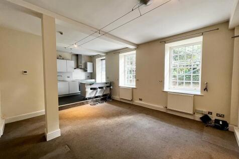 High Street, Harrogate, North Yorkshire, HG2 photo 5