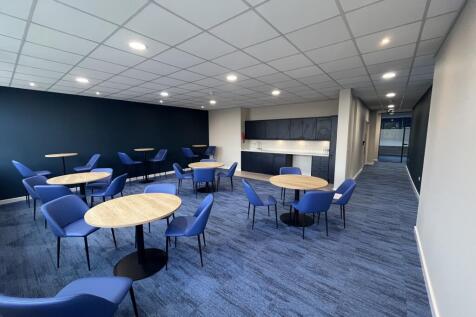 Serviced Office to rent Image 9