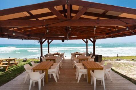surfers-bay-alfresco-seaside-dining.jpg