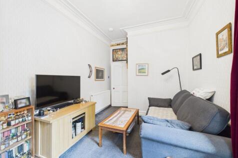 CAM03481G0-PR0104-STILL019