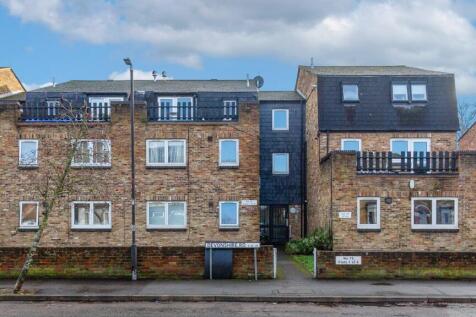 Flat 3, 79 Devonshire Road, Colliers Wood, London, SW19 2EW