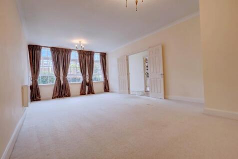 De Havilland Drive, Hazlemere, Buckinghamshire, HP15 photo 3