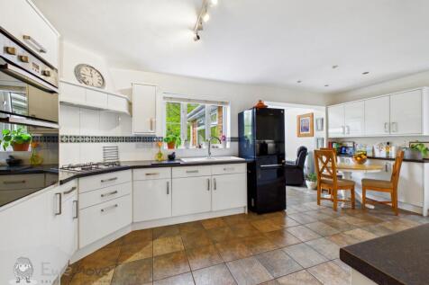Kitchen b