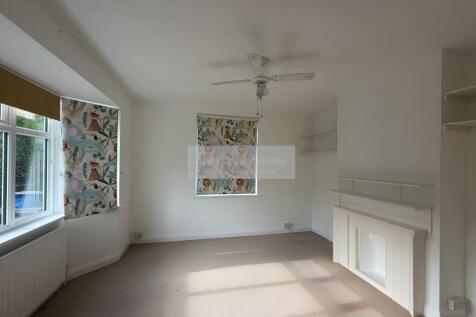 Lane End Road, High Wycombe, Buckinghamshire photo 5