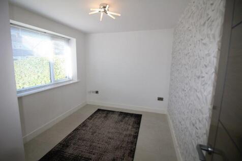 Keats Drive, Crewe, CW2 photo 5