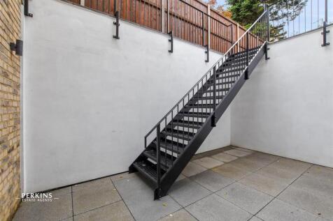 GC- Flat 1 115 Twyford Ave  -Patio -Original (6).J