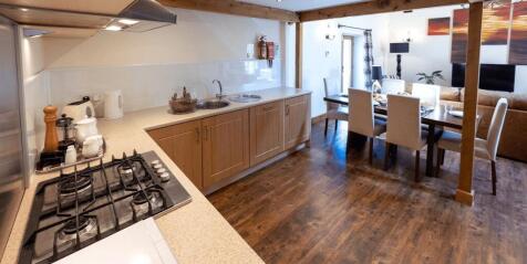 Station Road, Holton-Le-Clay, DN36 photo 3