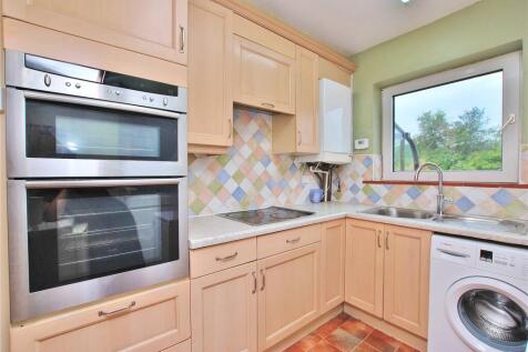 Ashenden Road, Guildford, Surrey, GU2 photo 2