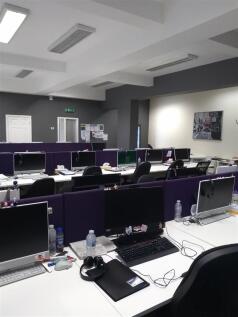 Office to rent Image 5