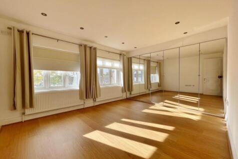 Woodcote Avenue, Mill Hill photo 4
