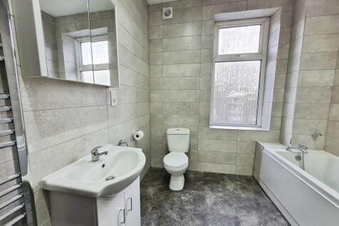 Cowley Road, Rodley photo 5