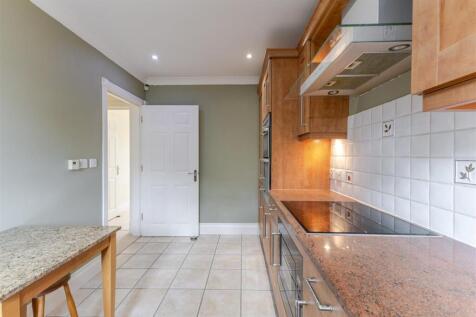 Kitchen 4.jpg
