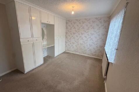 Emms Lane, Brooks Green, Horsham, West Sussex. RH13 0TR photo 4