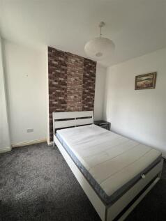 Ground Floor Flat with Garden