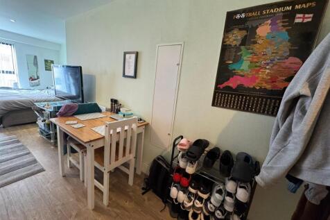 WhatsApp Image 2025-10-16 at 12.15.55 (1).jpeg