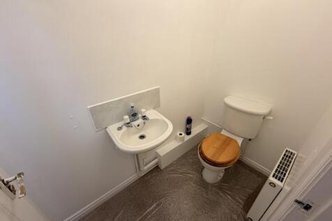 Gloucester Avenue, Horwich, Bolton, Greater Manchester, BL6 photo 5