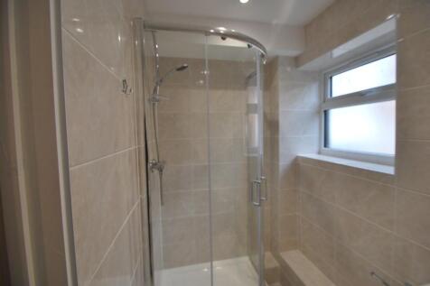 St Giles Court, Reading, Berkshire, RG1 2QL photo 4