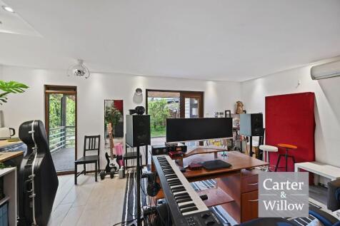 Outbuilding internal