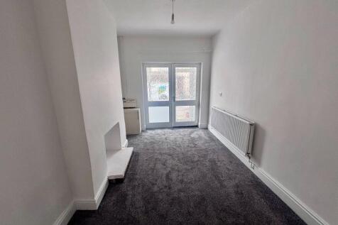 Oxford Street, Coalville, LE67 photo 4
