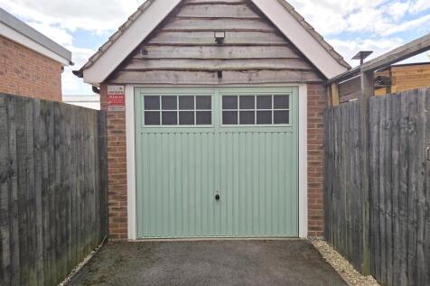 Detached Garage