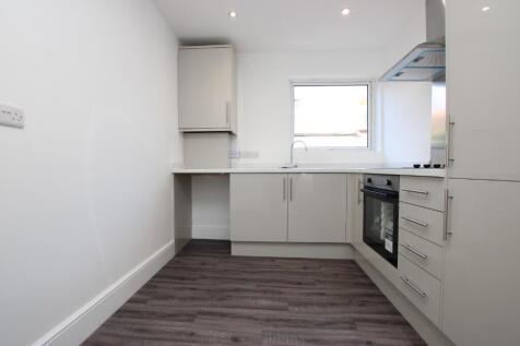 Edgell Street, Kettering, Northamptonshire, NN16 photo 3