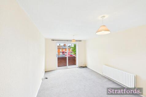 Permayne, New Bradwell, MK13 photo 3