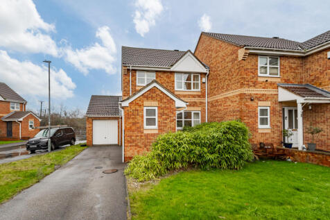 3 Bedroom Semi Detached For Sale