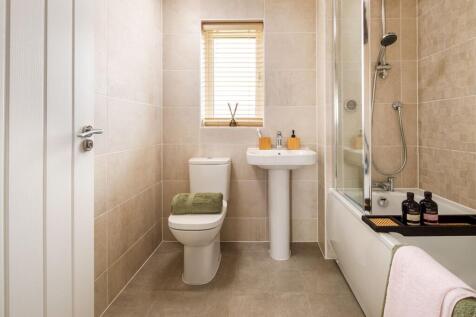 Contemporary family bathroom
