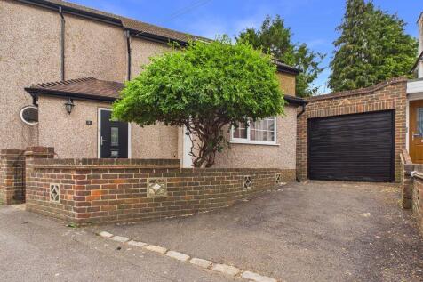 GARAGE &amp; DRIVEWAY
