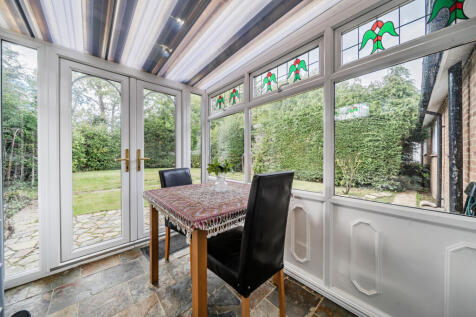 1349944-7-68b9bc7...