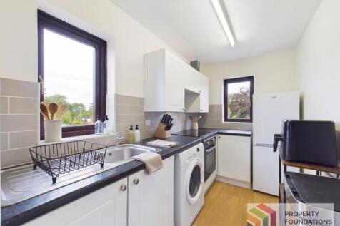 17, Ashby Court, Reading, RG2 photo 3