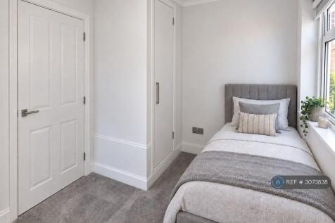 Burntwood Crescent, Rotherham, S60 photo 4