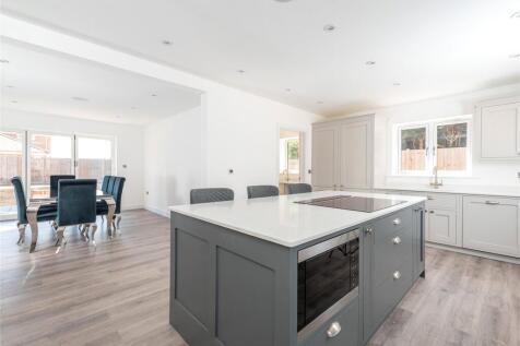 Kitchen/Breakfast Rm