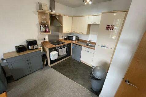 Lauriston Close, Manchester, Greater Manchester, M22 photo 3