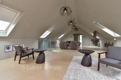 Lounge/ Diner