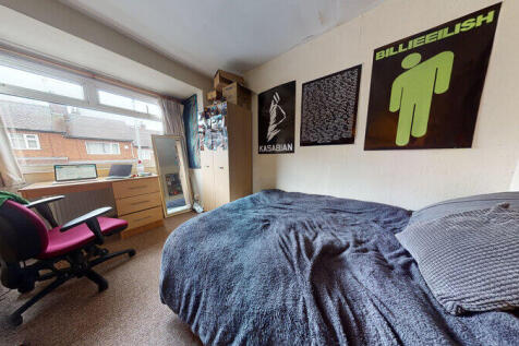 Welton Mount, Hyde Park, Leeds photo 4