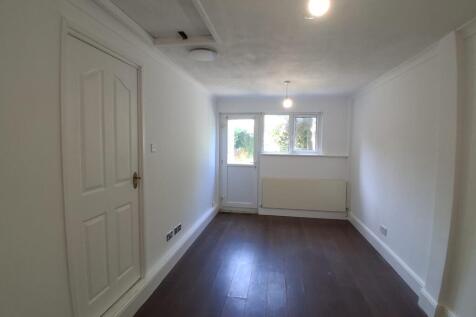 Humber Close, Liverpool, L4 photo 3