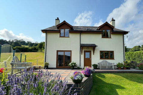 Stunning detached property