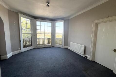 Lounge/Bedroom