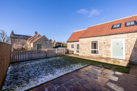 The Courtyard 1 External-3.jpg