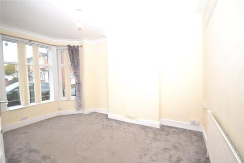 Oxford Gardens, Stafford, Staffordshire, ST16 photo 3