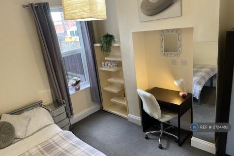 Room 2 Ground Floor Bedroom 